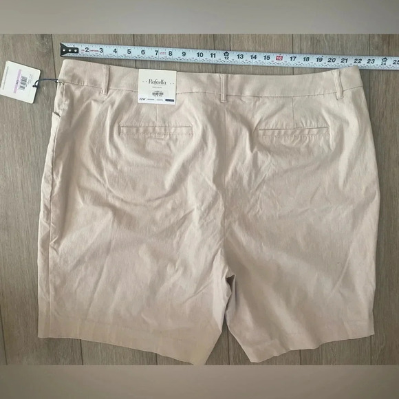 Rafaella Women’s‎ Low Rise Straight Hip Modern Weekend Tan Stretch Shorts 22W - Picture 7 of 10